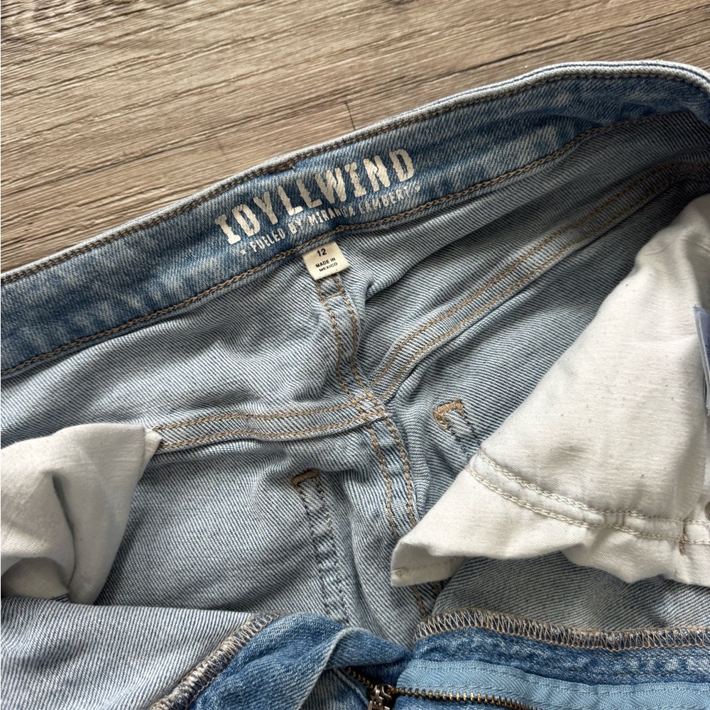 Women’s Distressed Idyllwind Flare Jeans - Picture 4 of 4